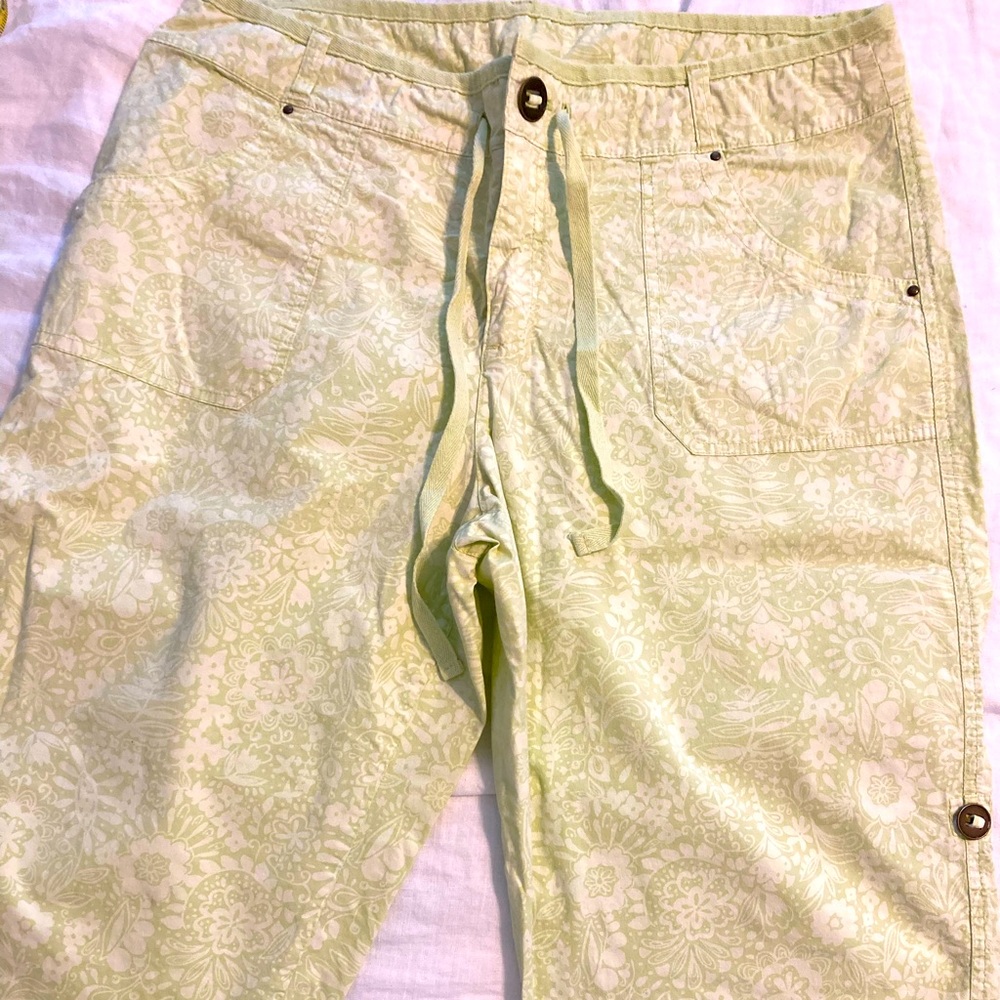 Crop pants. Size Large. Green tropical subtle print. Fresh Produce